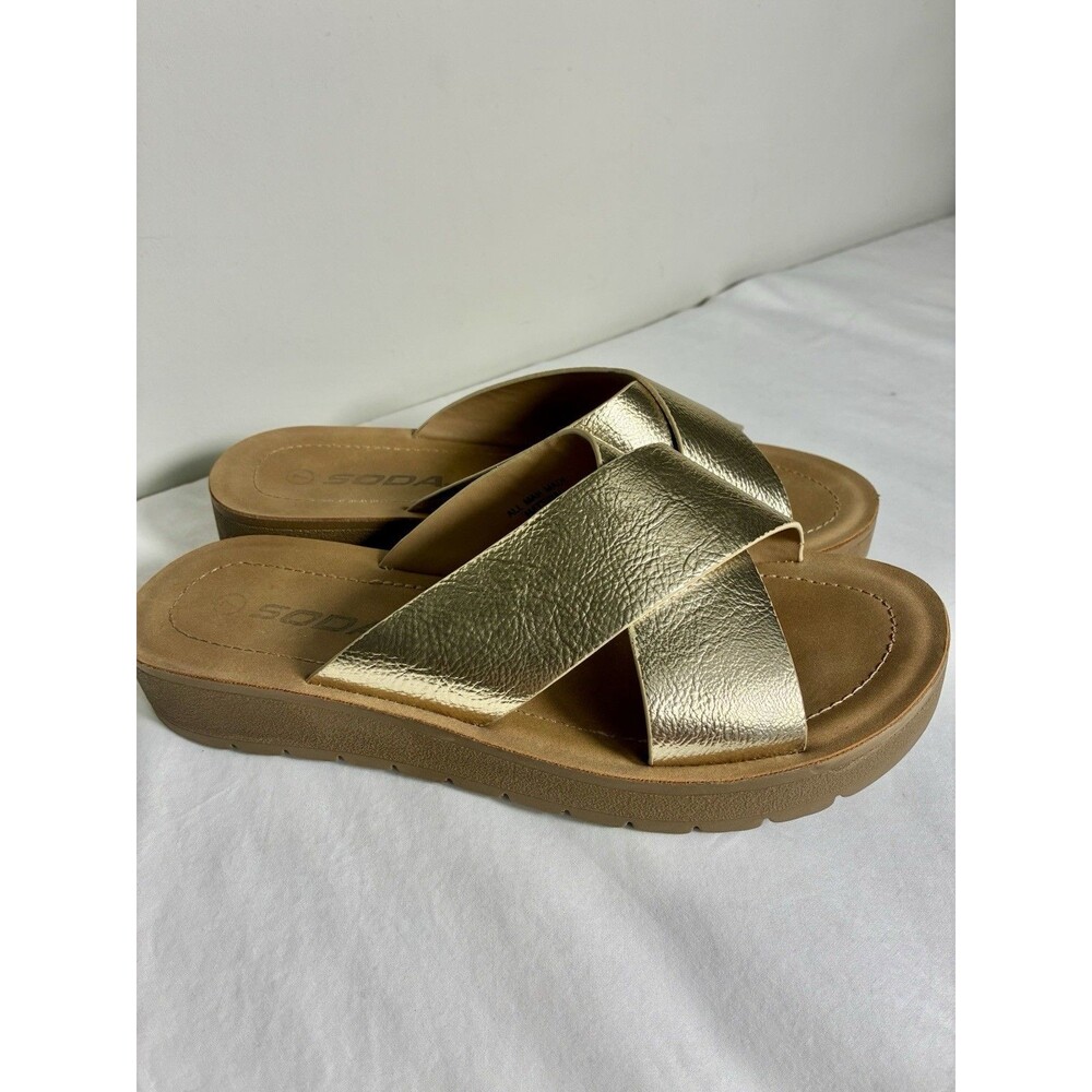 Soda Women Sandals Sz 7 Gold Wedge Slide Crisscross Strap Band Platform